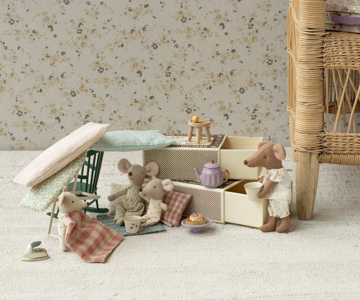 Big Sister Mouse in Box - Pyjamas