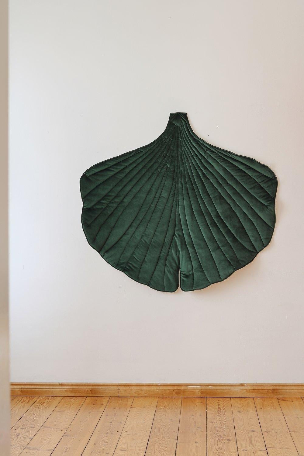Velvet “Green” Ginkgo Leaf Mat