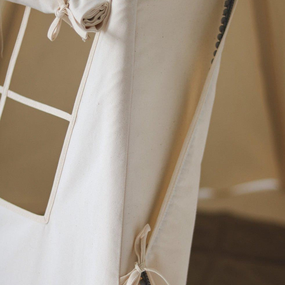 “Grey Pompoms” Teepee Tent with Pompoms