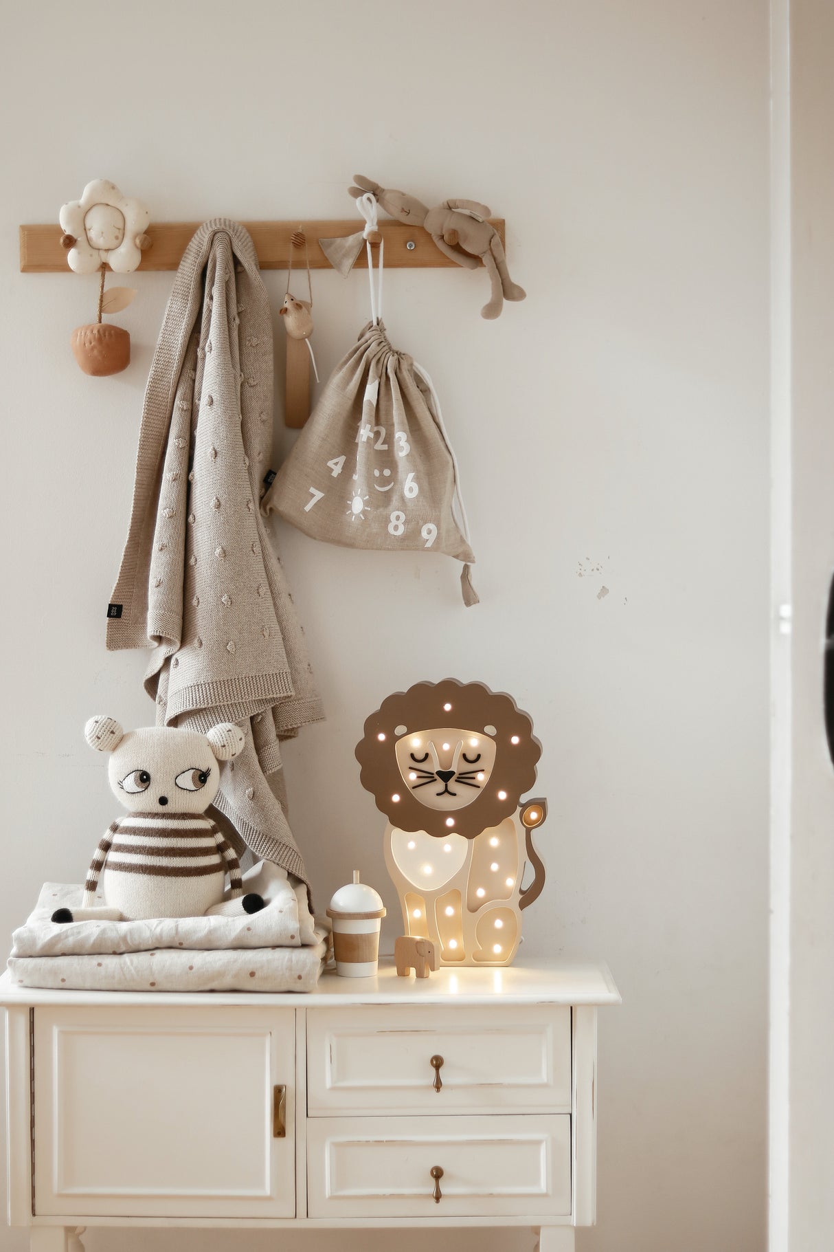 Little Lights Lion Lamp