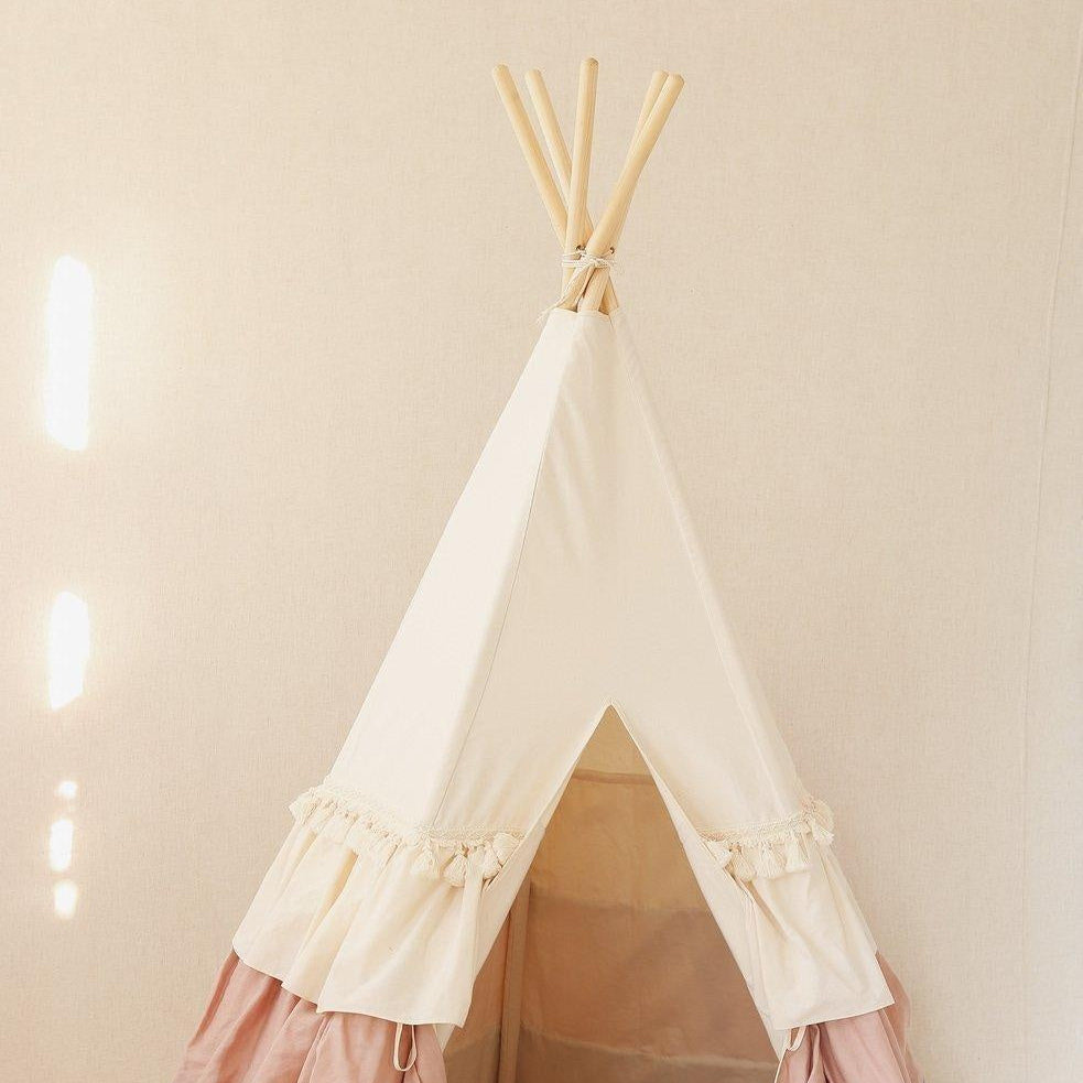 “Powder Frills” Teepee Tent with Frills
