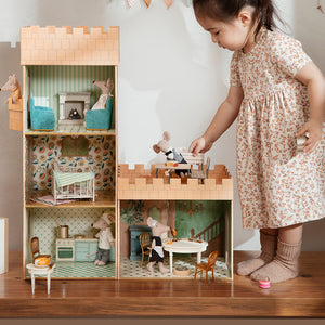 Dollhouse Accessories