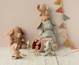 Elephant, Big - Powder