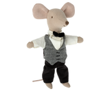 Waiter Mouse, Big Sister/Brother