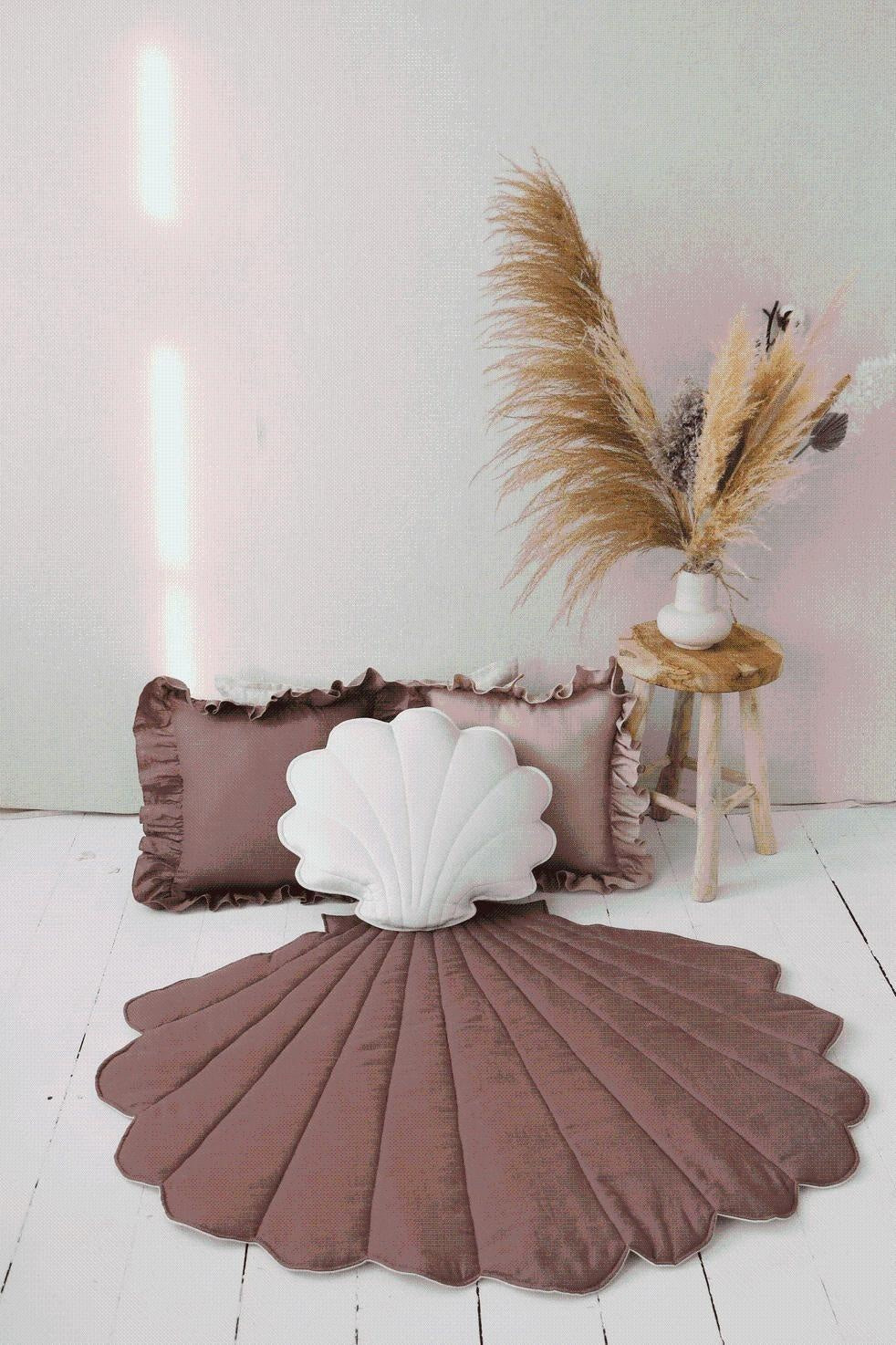 Linen “Marsala” Shell Mat