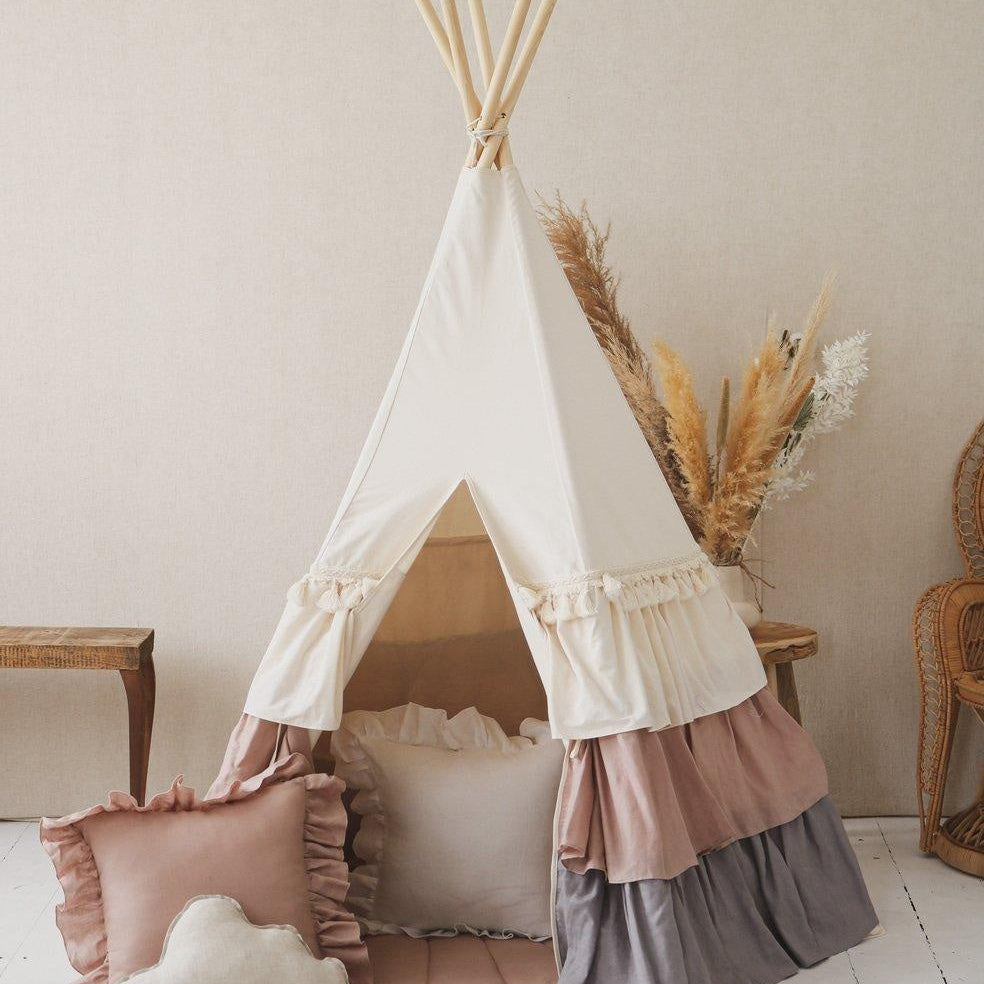 “Powder Frills” Teepee Tent with Frills